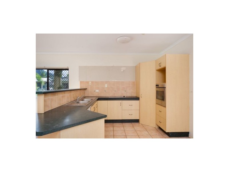 5 Rafferty Street, White Rock QLD 4868