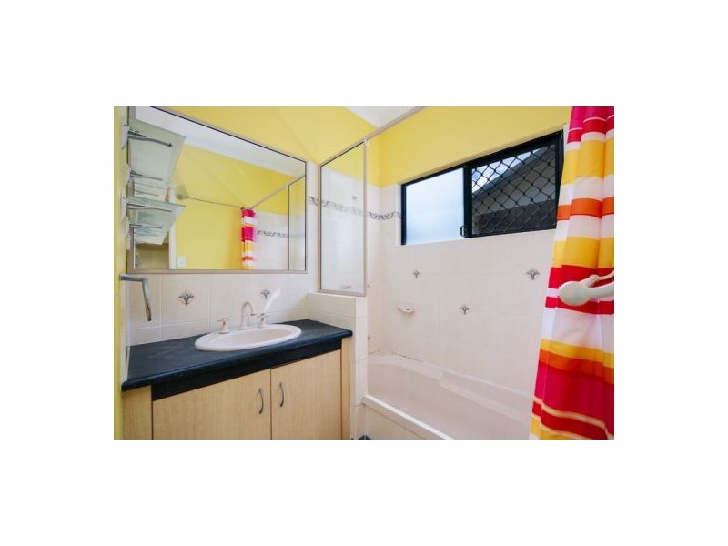 5 Rafferty Street, White Rock QLD 4868