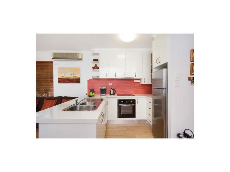 8/63 Wattle Street, Yorkeys Knob QLD 4878