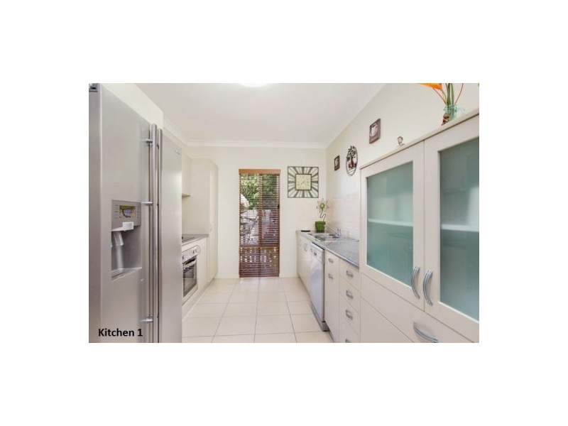 34 Altona Street, Bentley Park QLD 4869