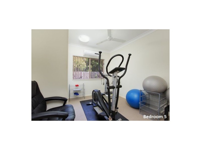 34 Altona Street, Bentley Park QLD 4869