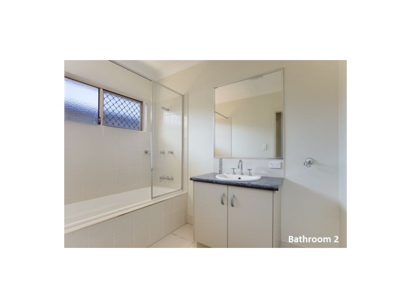 34 Altona Street, Bentley Park QLD 4869