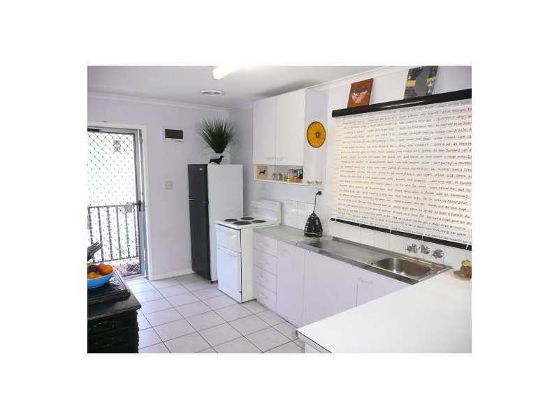 10/284 Lake Street, Cairns North QLD 4870