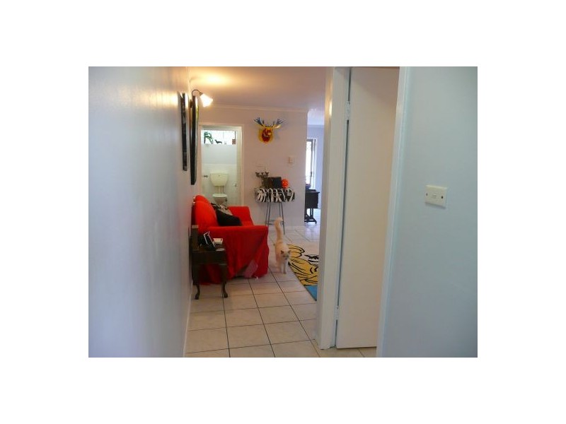 10/284 Lake Street, Cairns North QLD 4870