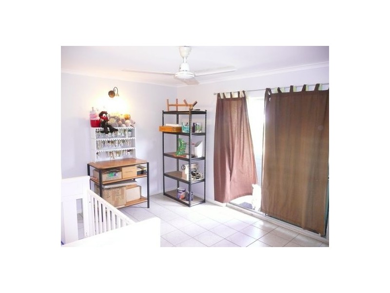 10/284 Lake Street, Cairns North QLD 4870