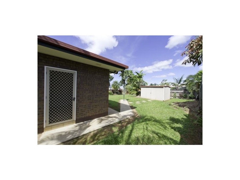 3 Caesar Street, Bentley Park QLD 4869