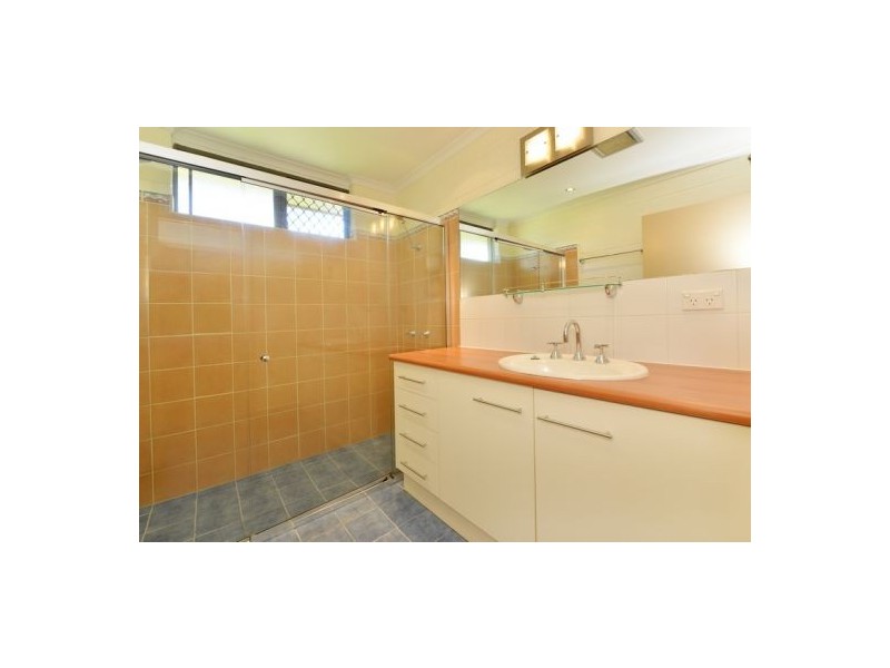 110 Jensen Street, Edge Hill QLD 4870