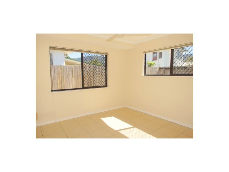 2/565 Mulgrave Road, Earlville QLD 4870