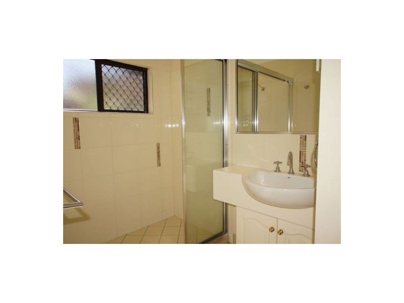 2/565 Mulgrave Road, Earlville QLD 4870