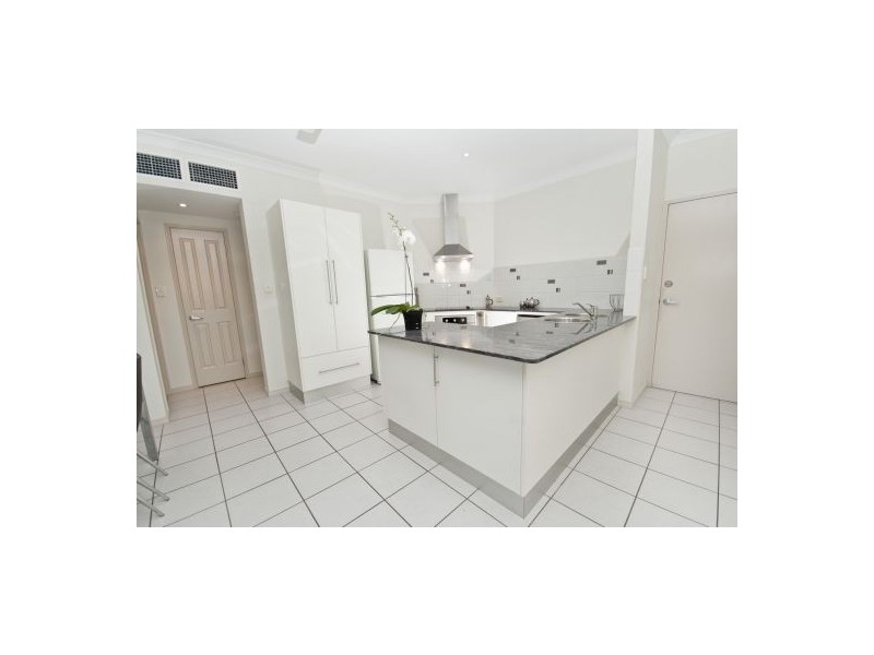 10/72 Digger Street, Cairns North QLD 4870