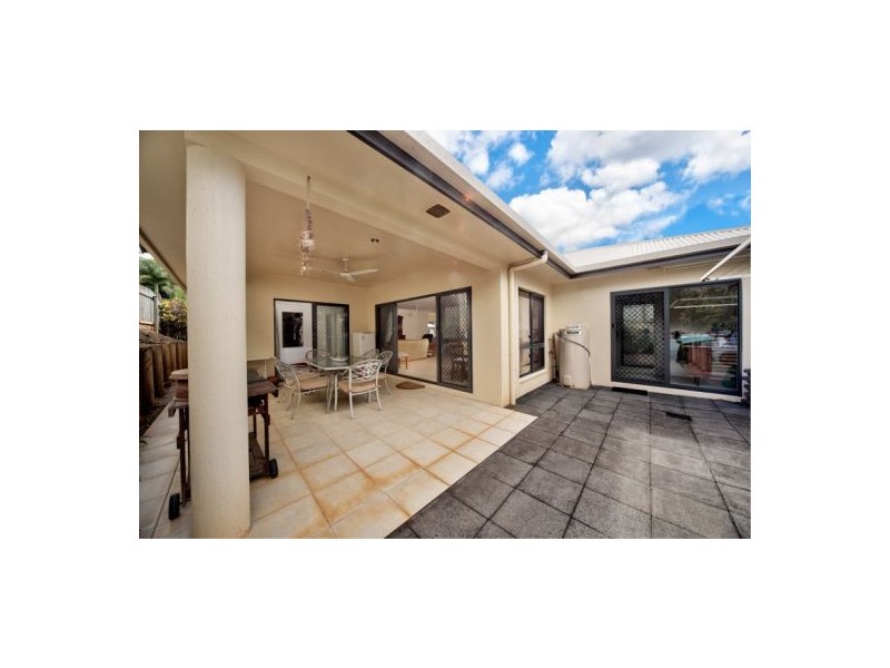 14 Chesterfield Close, Brinsmead QLD 4870