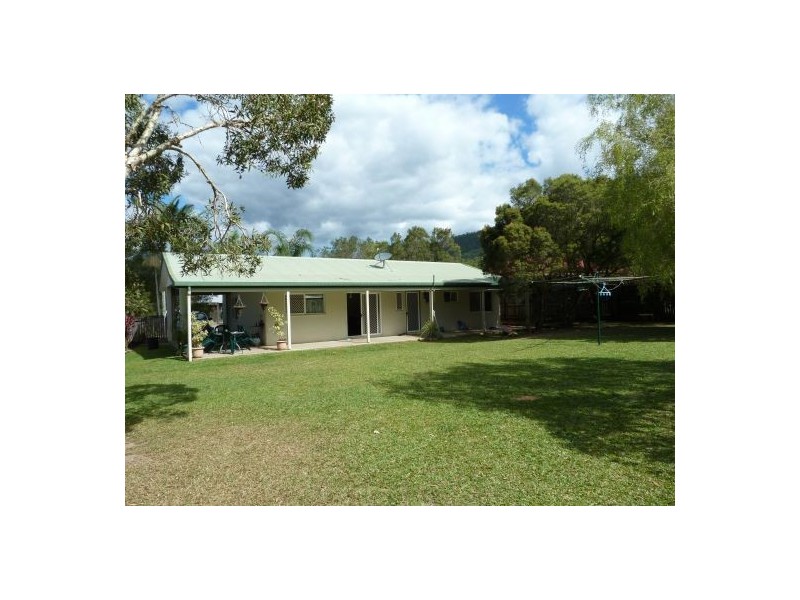 8 Lucas Street, Gordonvale QLD 4865