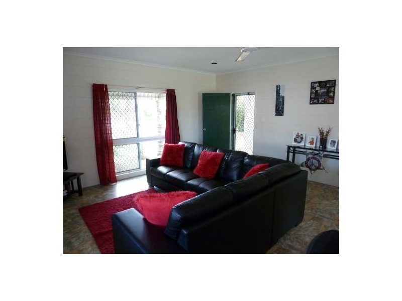 8 Lucas Street, Gordonvale QLD 4865