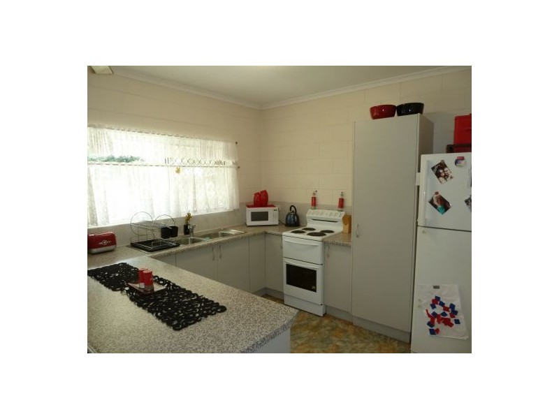 8 Lucas Street, Gordonvale QLD 4865