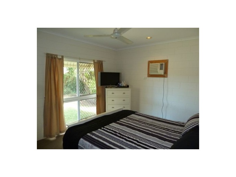 8 Lucas Street, Gordonvale QLD 4865