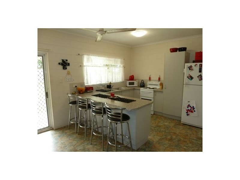 8 Lucas Street, Gordonvale QLD 4865