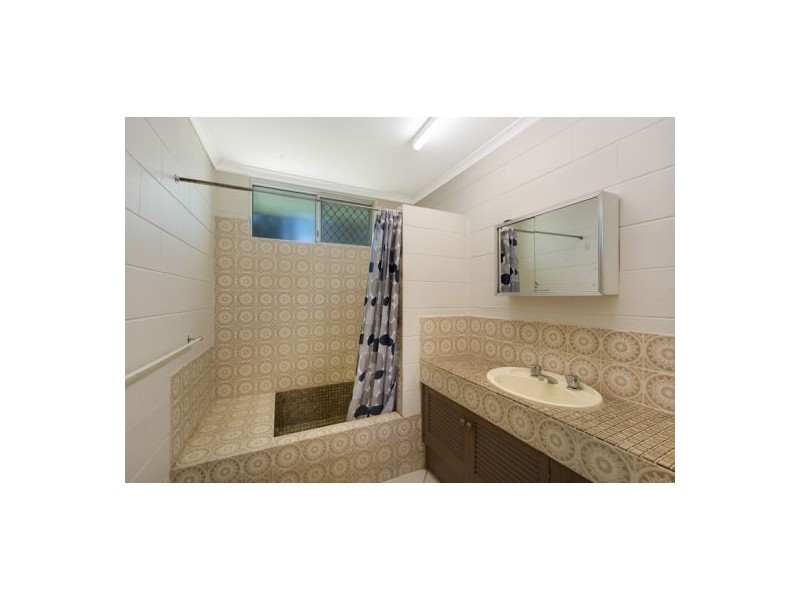 24 Sorrento Street, Woree QLD 4868