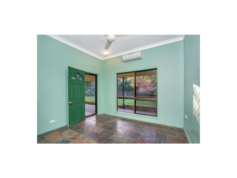 41 Hobson Drive, Brinsmead QLD 4870