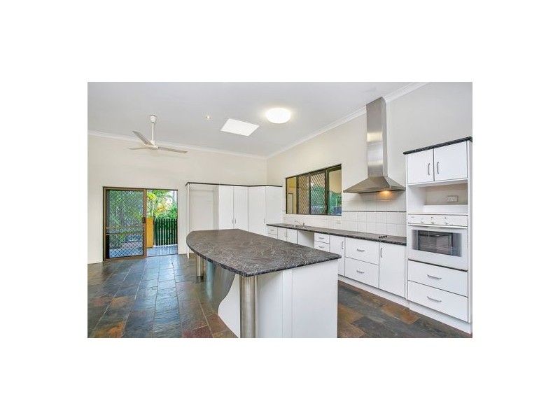41 Hobson Drive, Brinsmead QLD 4870