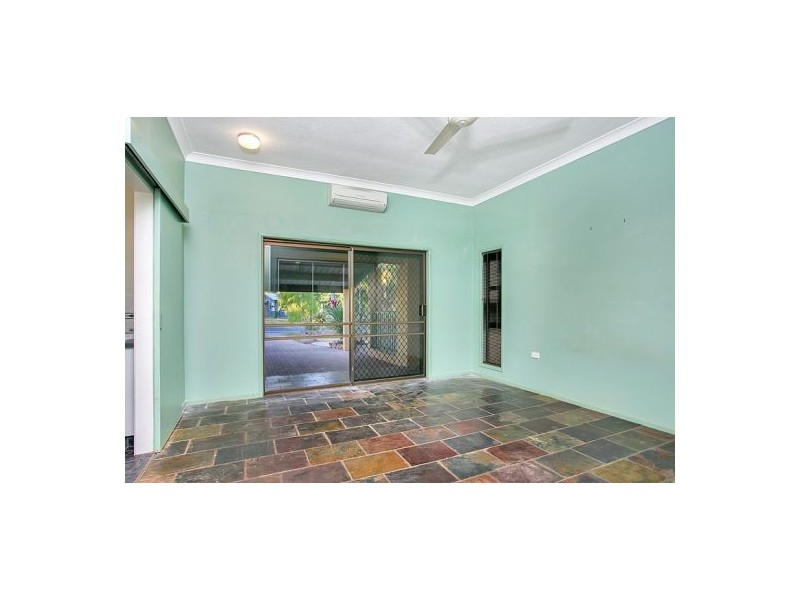 41 Hobson Drive, Brinsmead QLD 4870