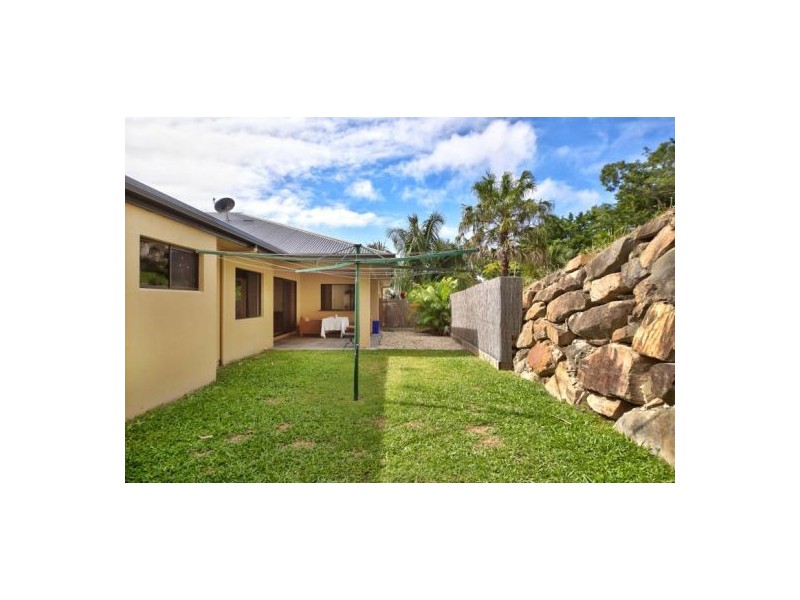 1/1 Savaii Close, Palm Cove QLD 4879
