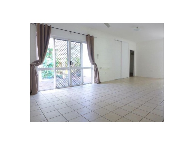 44 Baronia Crescent, Holloways Beach QLD 4878