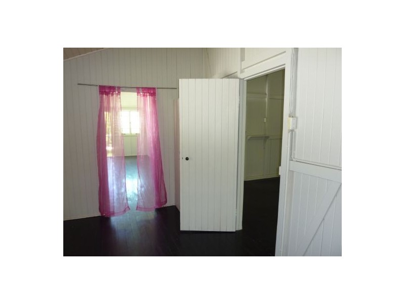 4 Sandpiper Street, East Trinity QLD 4871