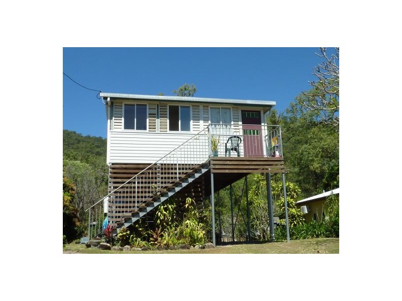 4 Sandpiper Street, East Trinity QLD 4871