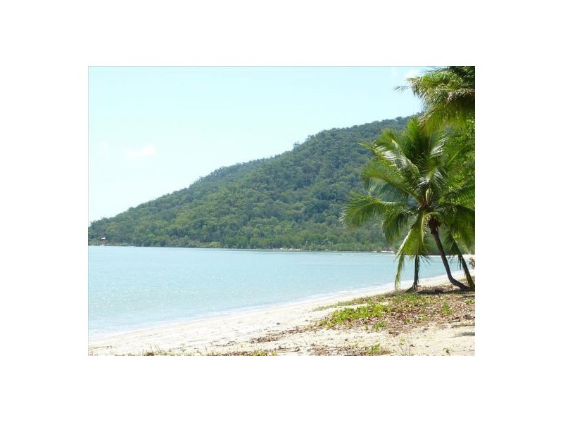 4 Sandpiper Street, East Trinity QLD 4871