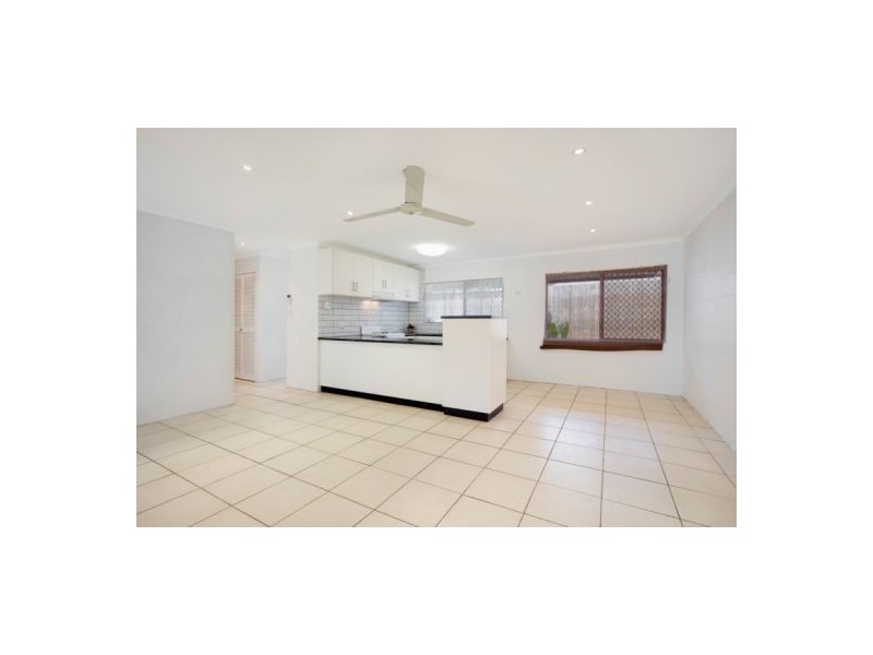 3 Frances Street, Mooroobool QLD 4870