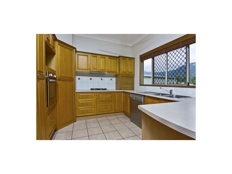 15 Goodsell Drive, Bentley Park QLD 4869