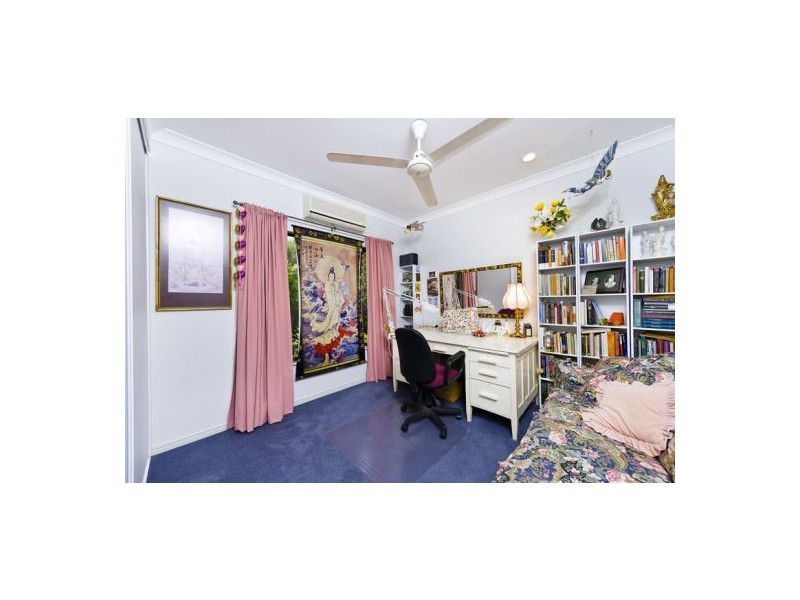 1 Mia Street, Kewarra Beach QLD 4879