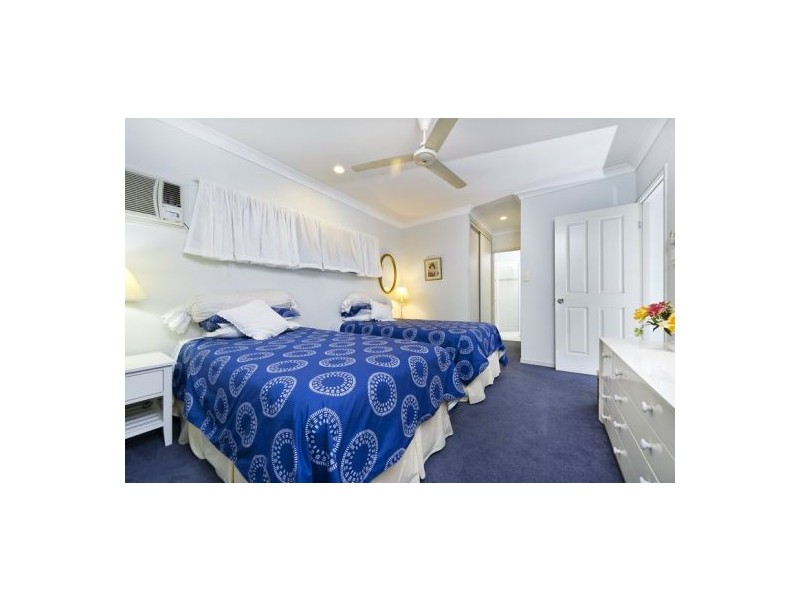 1 Mia Street, Kewarra Beach QLD 4879