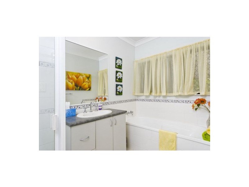 1 Mia Street, Kewarra Beach QLD 4879