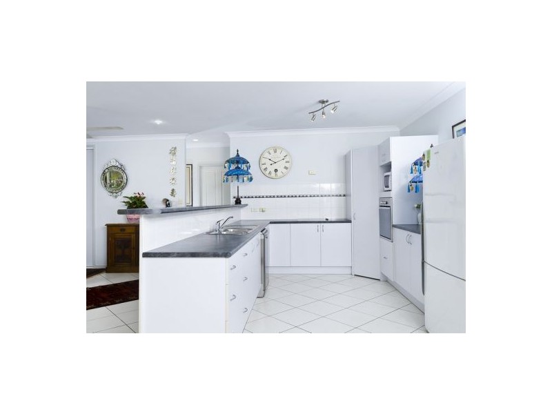 1 Mia Street, Kewarra Beach QLD 4879