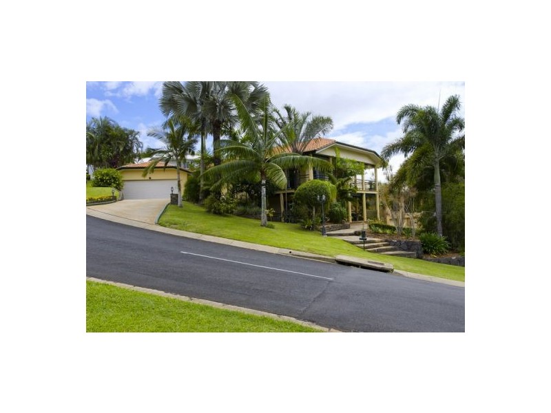 22 Summer Hill Drive, Mooroobool QLD 4870