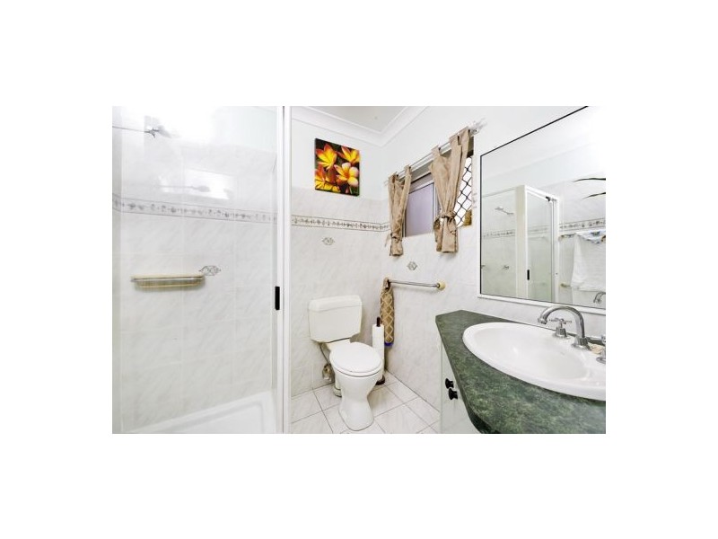 22 Summer Hill Drive, Mooroobool QLD 4870