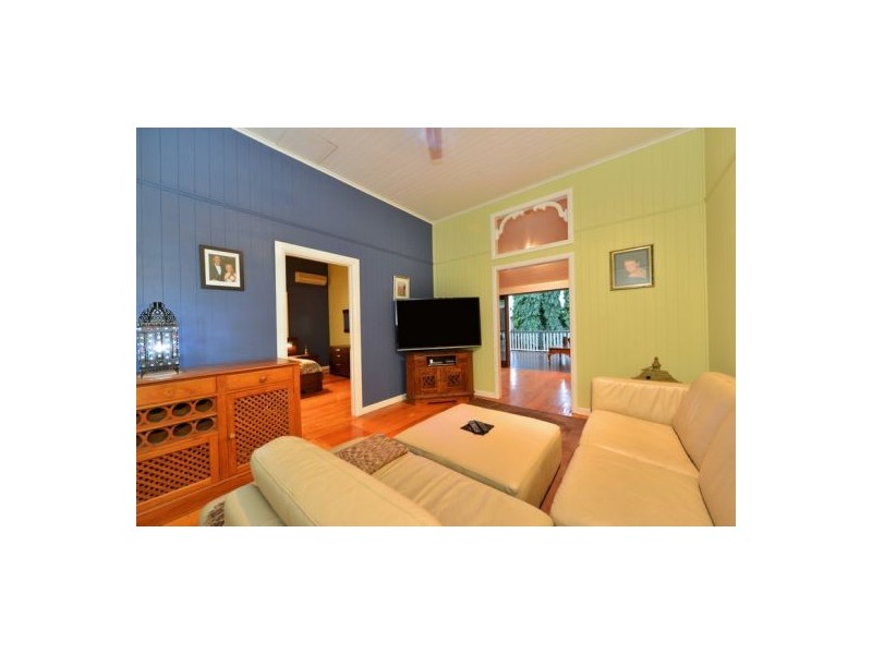 12 Creedy Street, Westcourt QLD 4870