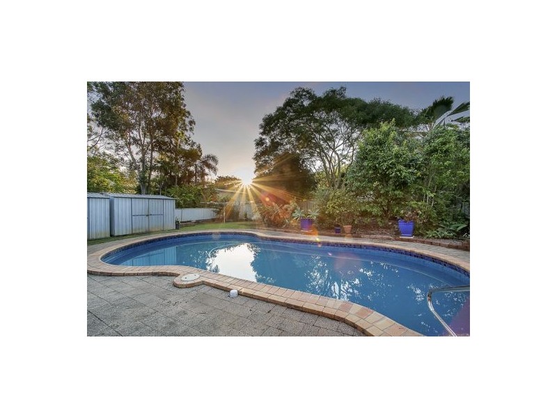 57 Hobson Drive, Brinsmead QLD 4870