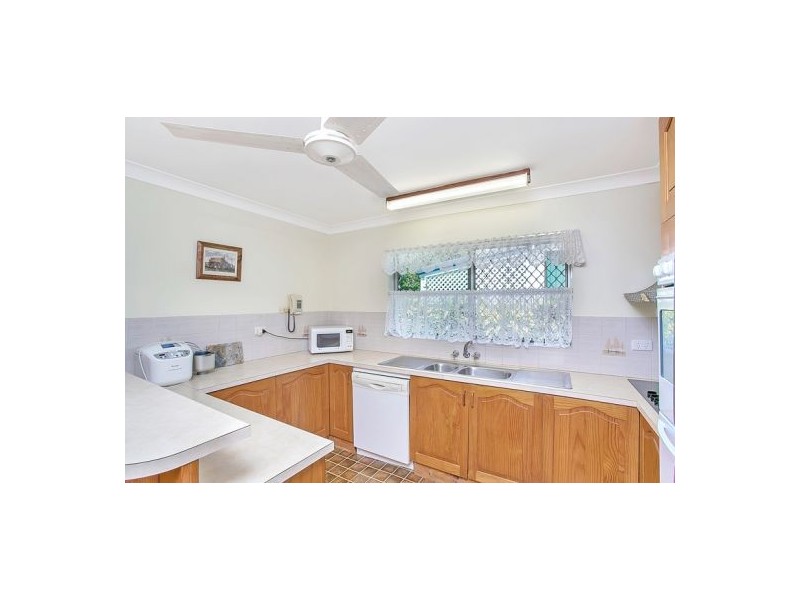 6 Mywee Street, Bayview Heights QLD 4868