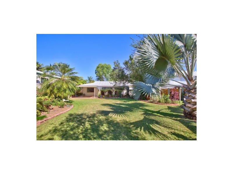 34 Kitava Street, Trinity Beach QLD 4879