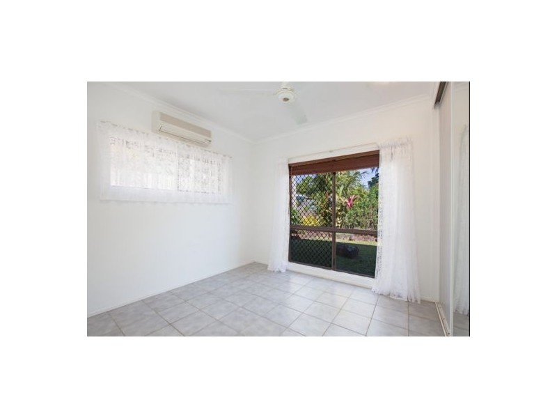 34 Kitava Street, Trinity Beach QLD 4879