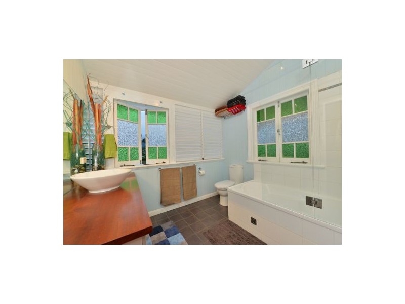 12 Creedy Street, Westcourt QLD 4870