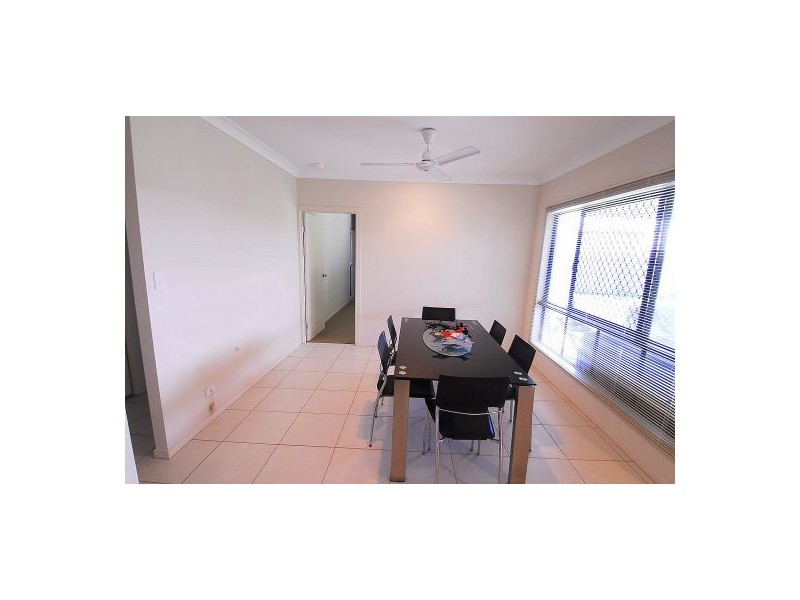 3 Daykin Close, Redlynch QLD 4870