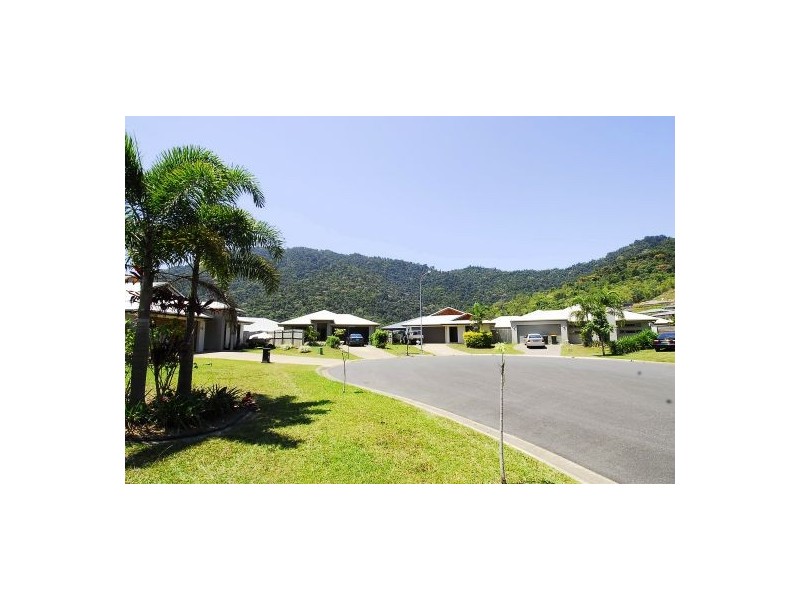 3 Daykin Close, Redlynch QLD 4870