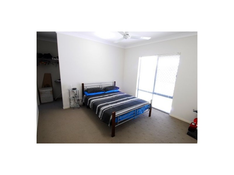 3 Daykin Close, Redlynch QLD 4870