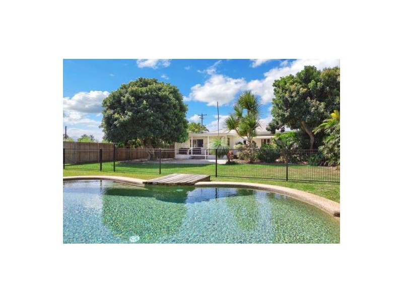 25-27 Muir St, Gordonvale QLD 4865