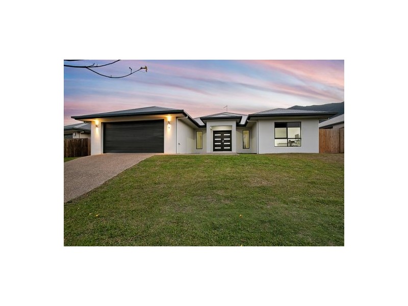 10 Botany Ave, Redlynch QLD 4870