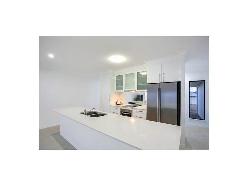 10 Botany Ave, Redlynch QLD 4870