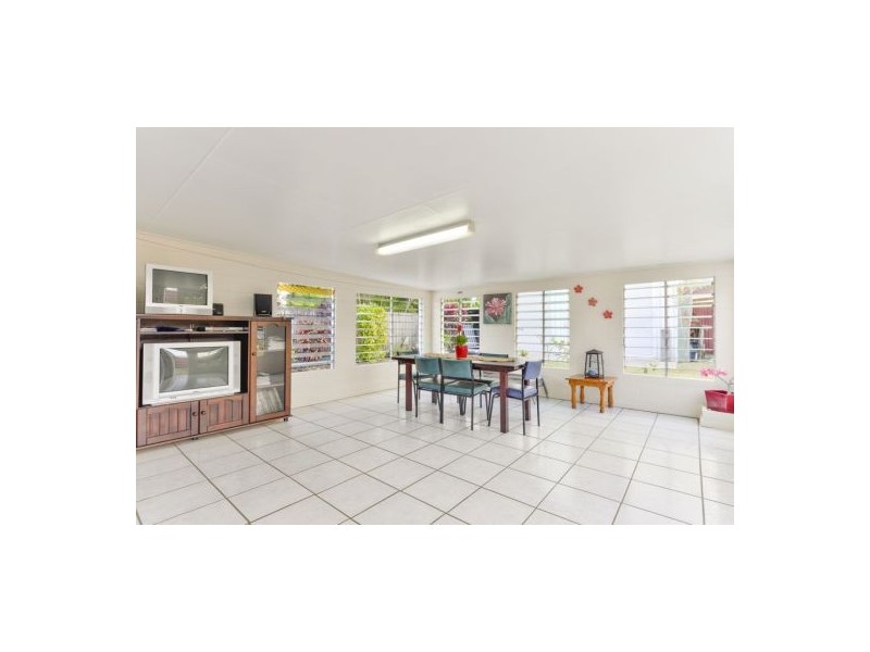 79 Mclaughlin Road, Bentley Park QLD 4869